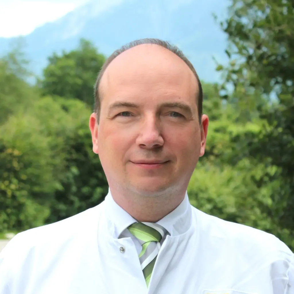 Dr. Roland Reibke